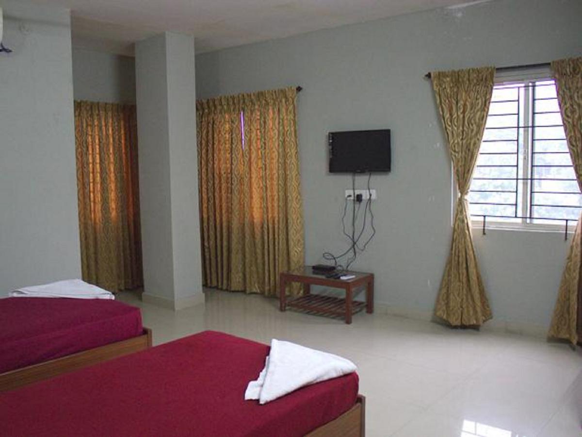 Sea Shell Park Hotel Chennai Exterior photo