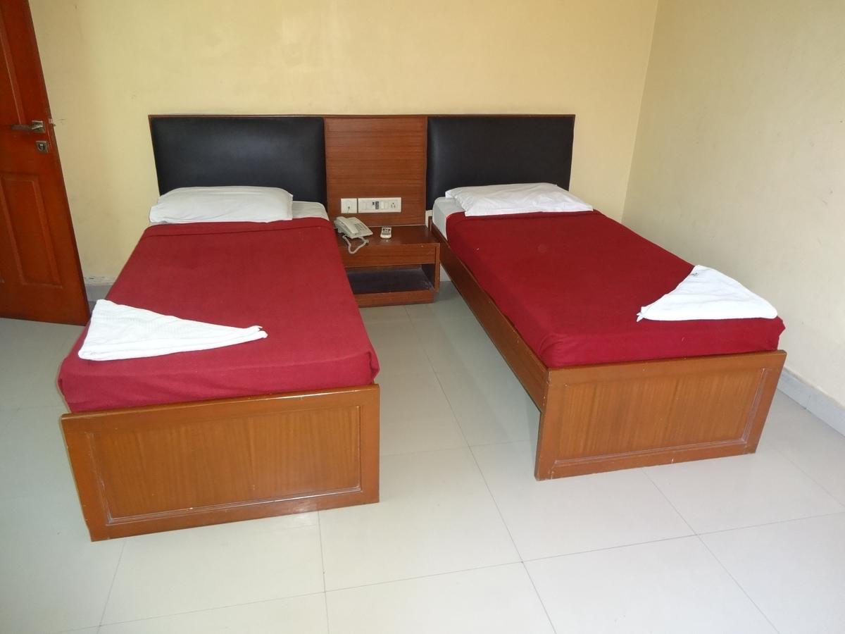 Sea Shell Park Hotel Chennai Exterior photo